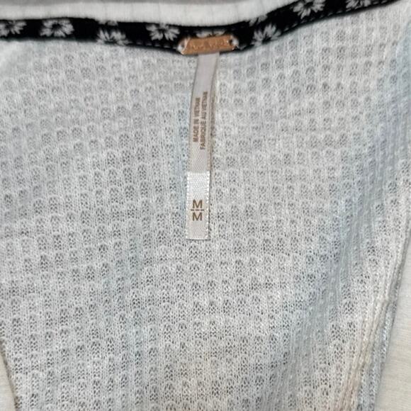 Free People Auxton Thermal Waffle Knit Wrap Top Medium Colorblock Floral Boho - Picture 5 of 10